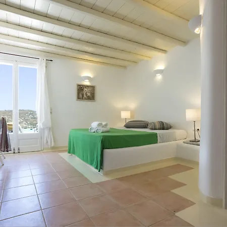 Clio * Elia (Mykonos)